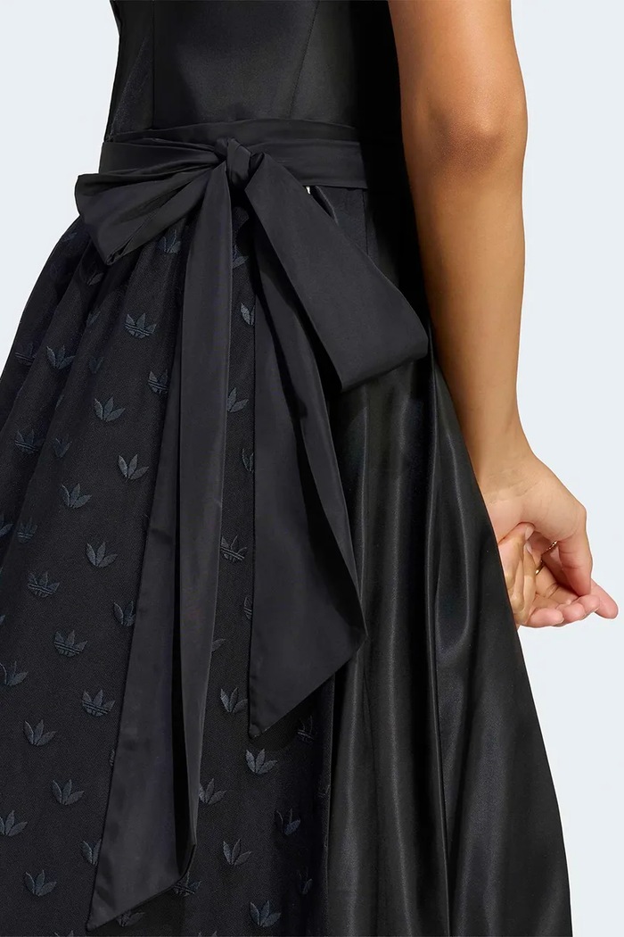 Sukienka Dirndl adidas Originals LG2246 czarny