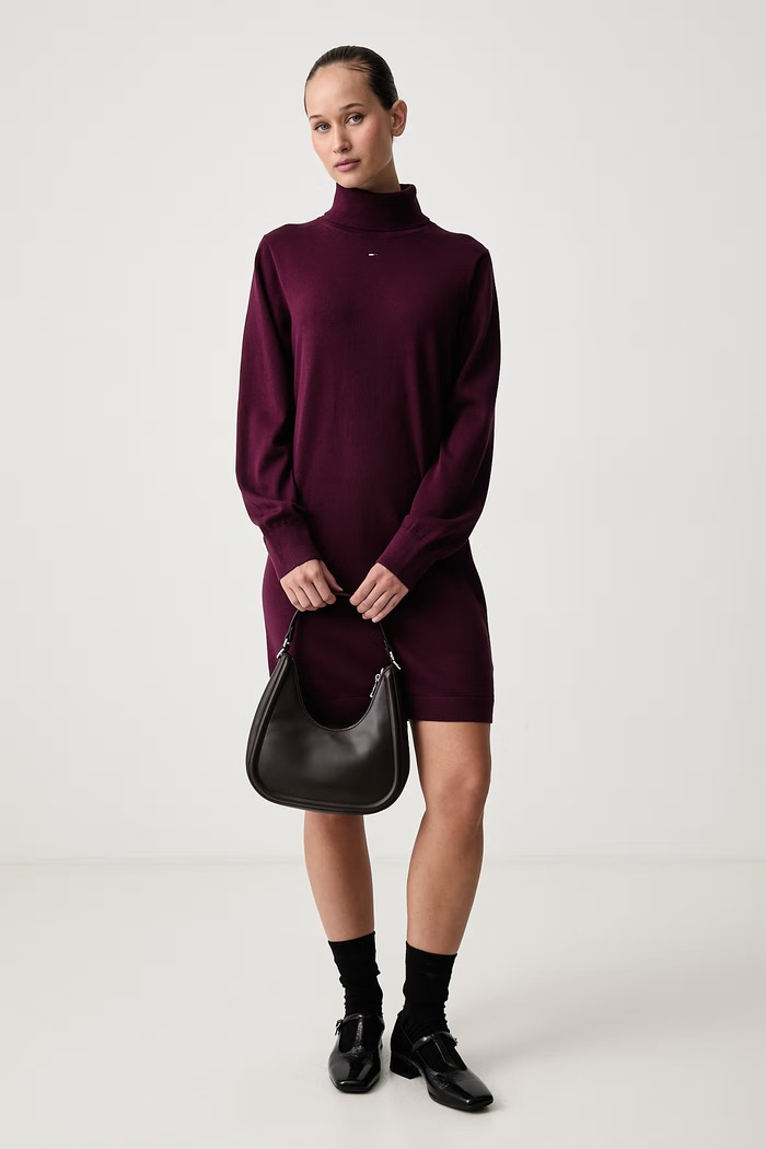 Tommy Jeans Sukienka bawełniana DW0DW23460 bordowy AW26