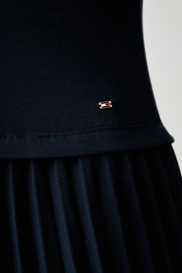 Tommy Hilfiger rozšířené šaty bavlněné WW0WW52224 námořnická modř