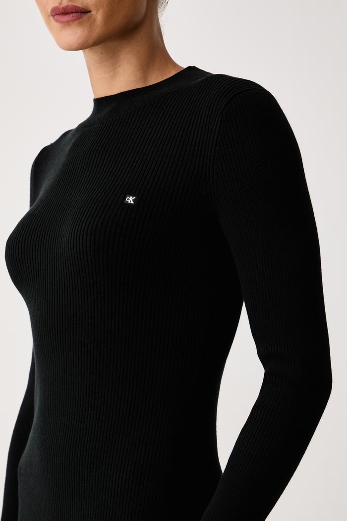 Sukienka sweterkowa z bawełną Calvin Klein Jeans LV047H368G czarny