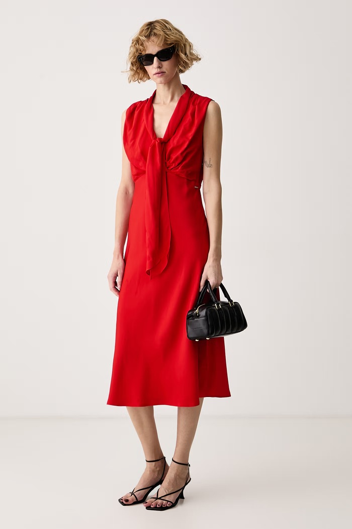 Calvin Klein Φόρεμα από βισκόζη LV044H023G κόκκινο AW26
