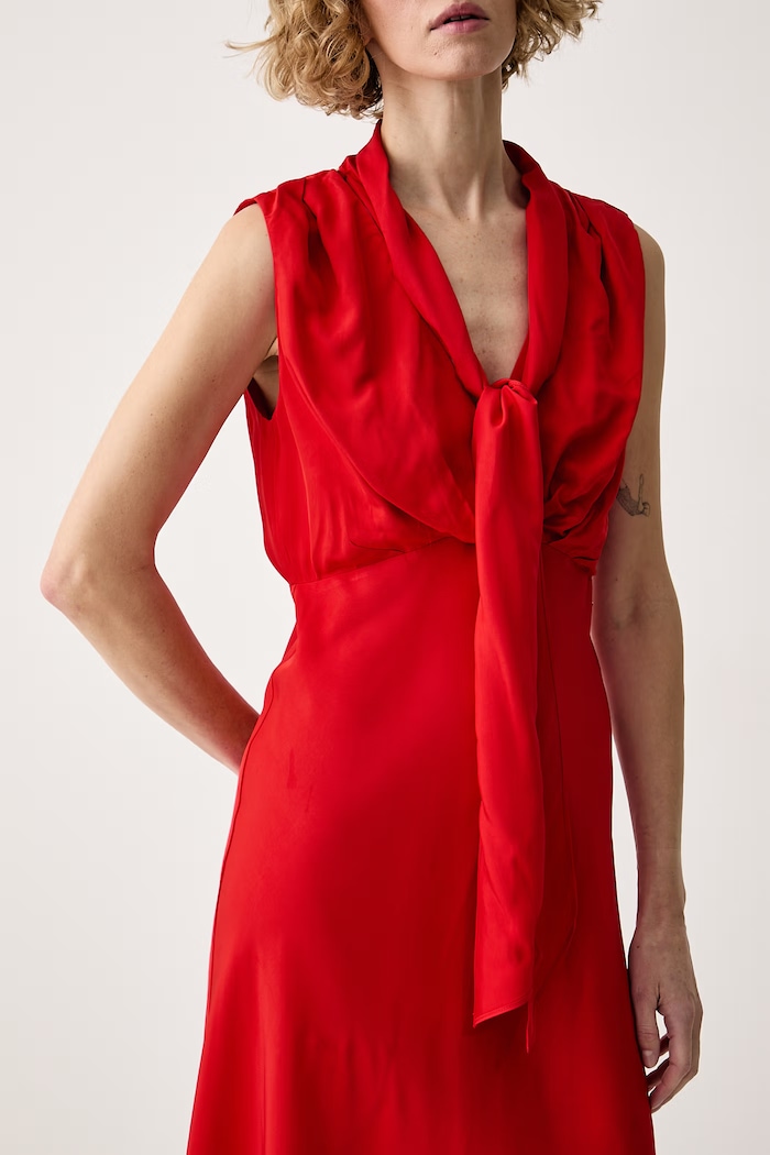 Φόρεμα από βισκόζη Calvin Klein LV044H023G κόκκινο
