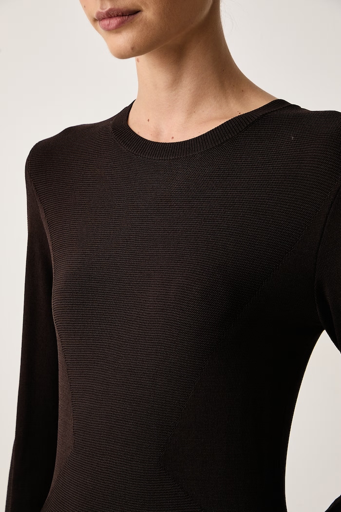 Рокля с вискоза Armani Exchange XW003264.AF10352 кафяв