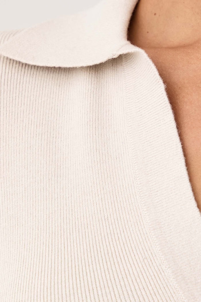 Haljina s viskozom Armani Exchange bež XW002887.AF25935