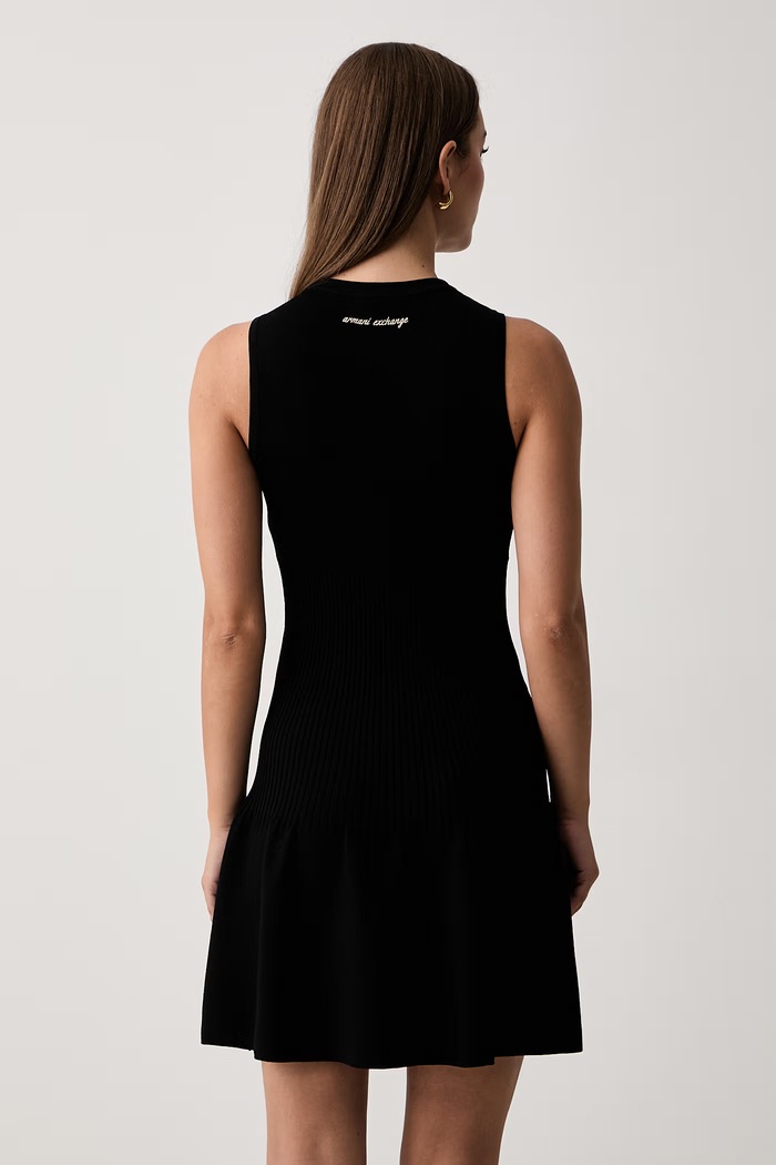 Odzież Armani Exchange sukienka z wiskozą XW002870.AF10352 czarny