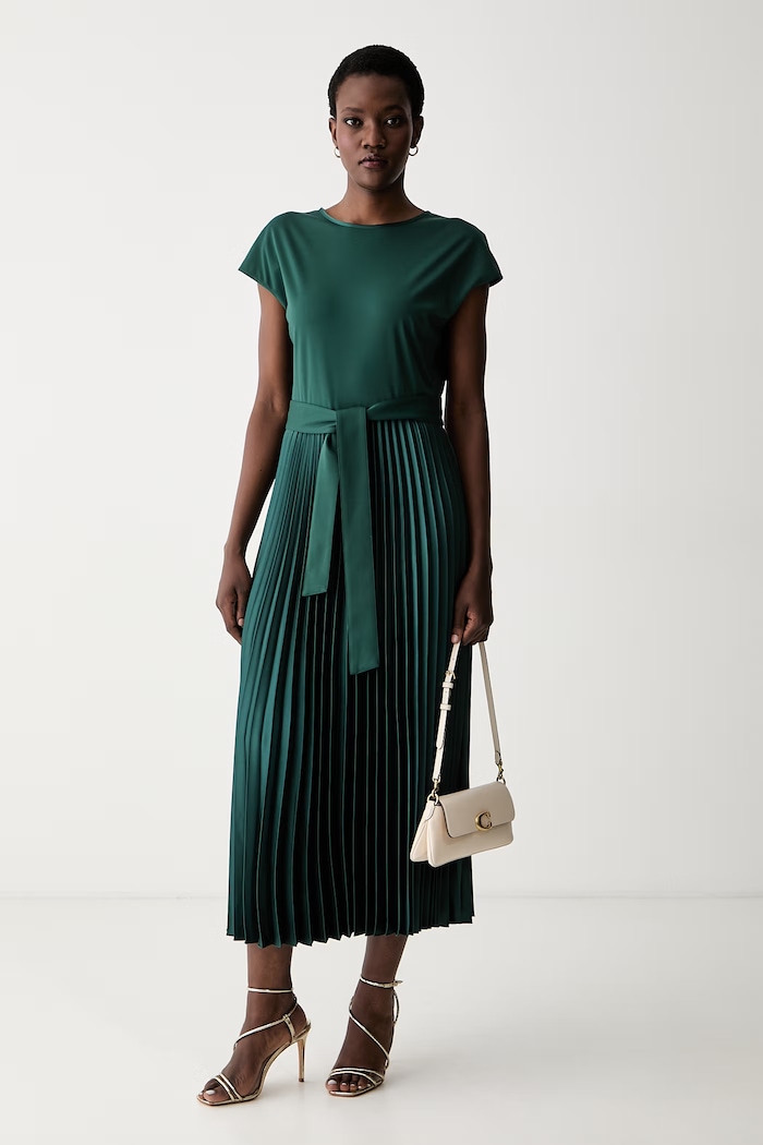 Weekend Max Mara sukienka rozkloszowana z lyocellem WKDGELA 2625626021600 zielony AW26