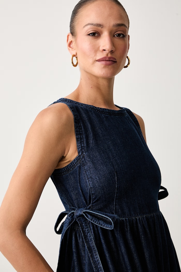 Weekend Max Mara sukienka rozkloszowana jeansowa WKDABANO granatowy 2625226051600