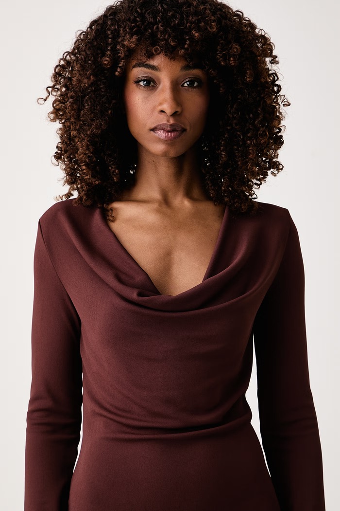 Patrizia Pepe sukienka bodycon brązowy 8A0301.J0063
