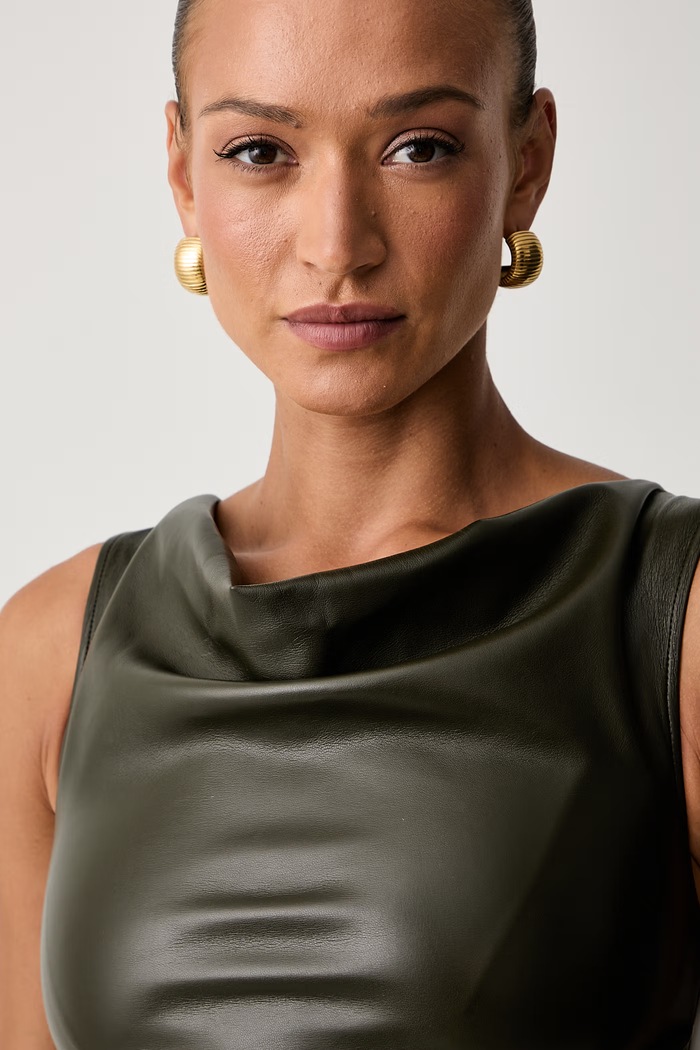 Patrizia Pepe sukienka z imitacji skóry zielony 8A0000.E005