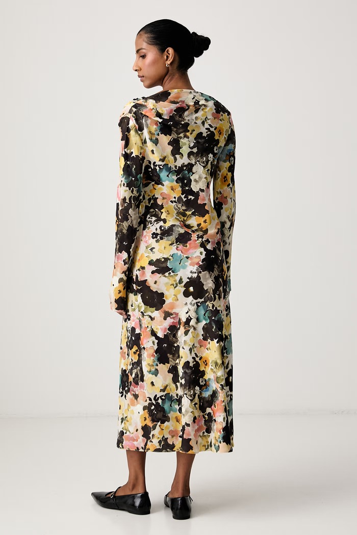 Odzież Stine Goya Sukienka rozkloszowana z lyocellem SG.AW26.D341.2263 czarny