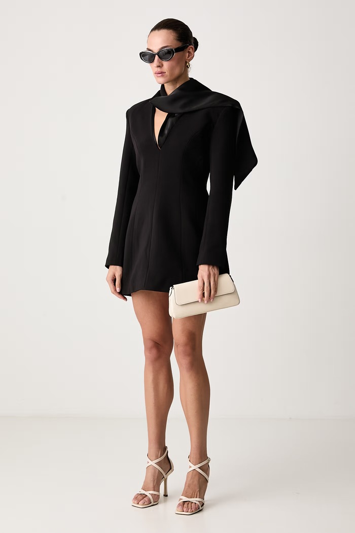 Bardot Sukienka SONIA 60763DB czarny AW26