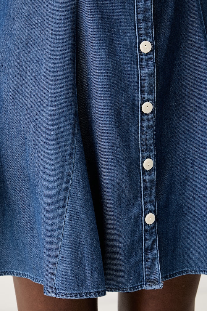 Levi's košeľové šaty s lyocellom MERCER SL MINI 007Y8 modrá