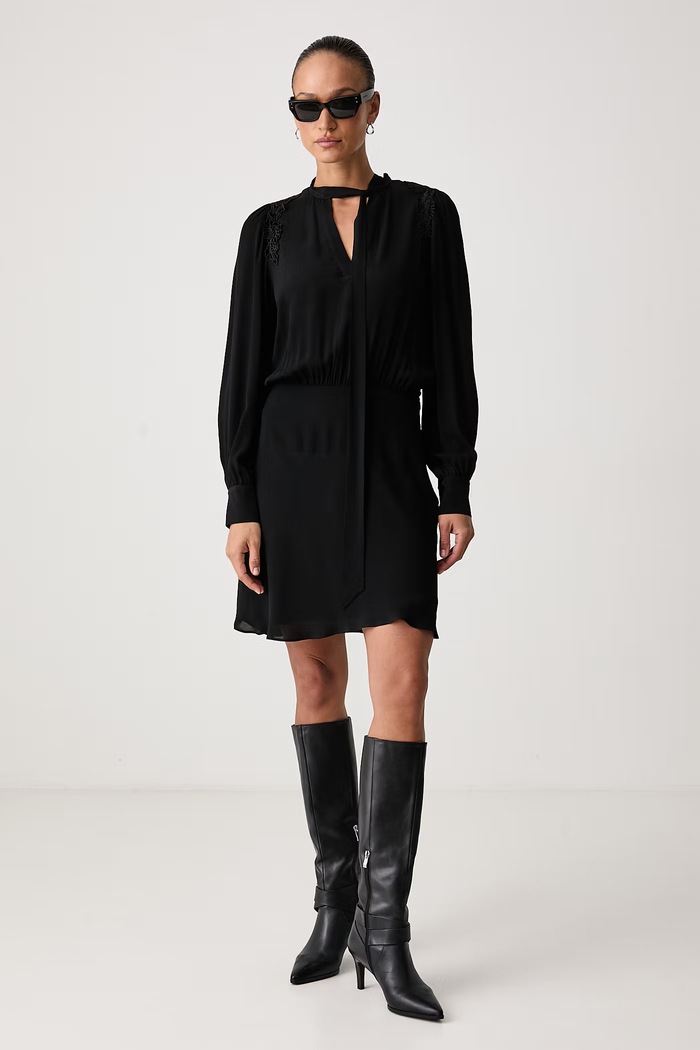 Twinset Φόρεμα από βισκόζη 262TT2460 μαύρο AW26