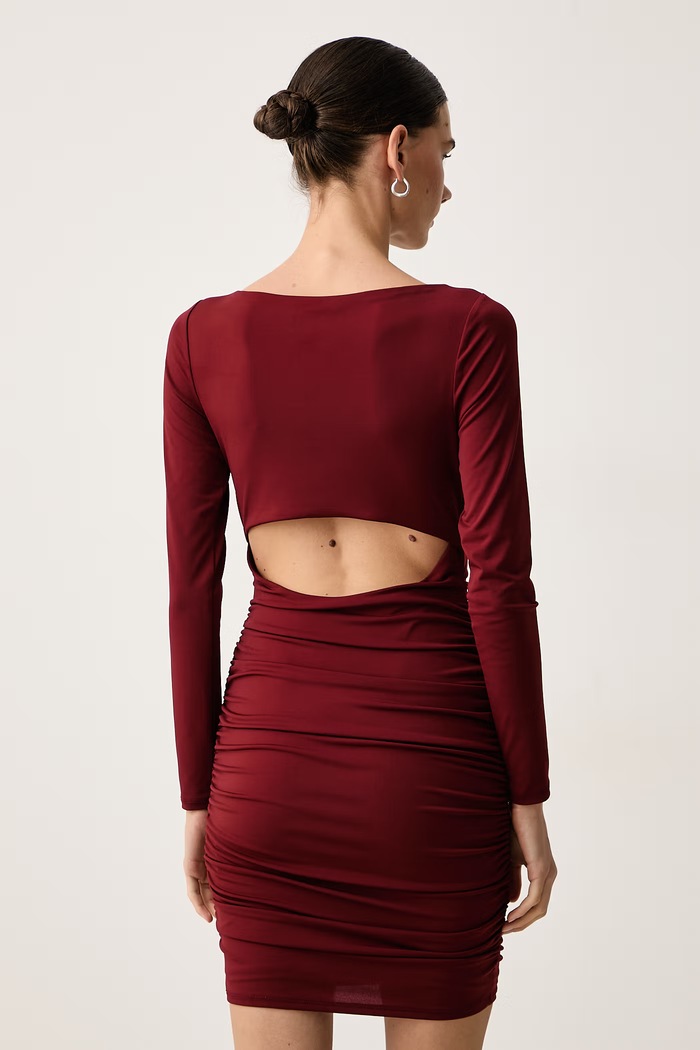 Odzież Guess Sukienka drapowana LUCY W6BK19.K6104 bordowy