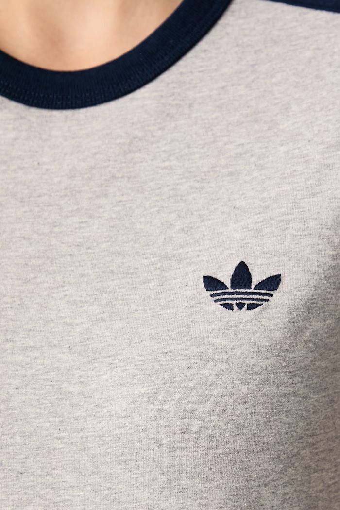 Рокля от памук с еластан adidas Originals сив KS4764