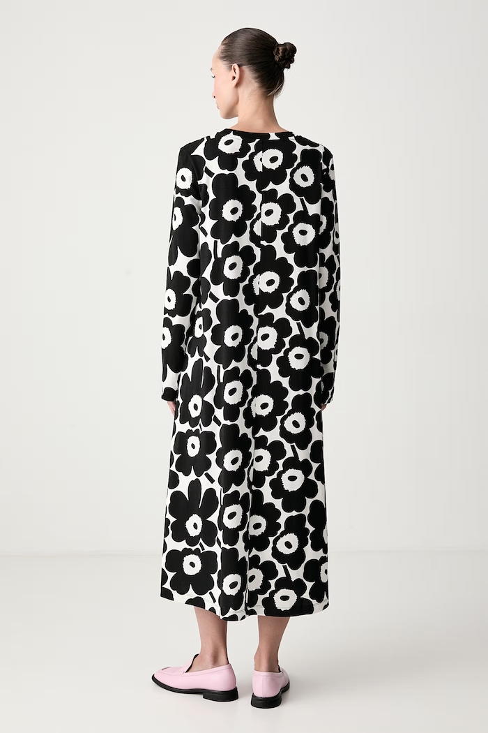 Ρούχα Marimekko Φόρεμα flared βαμβακερό 096331 μαύρο