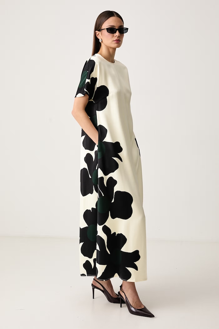 Marimekko Šaty z viskózy 096277 béžová AW26
