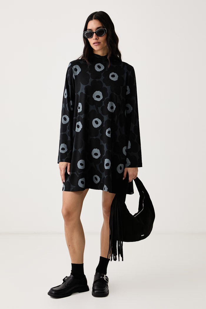 Marimekko Haljina s viskozom 096141 crna AW26