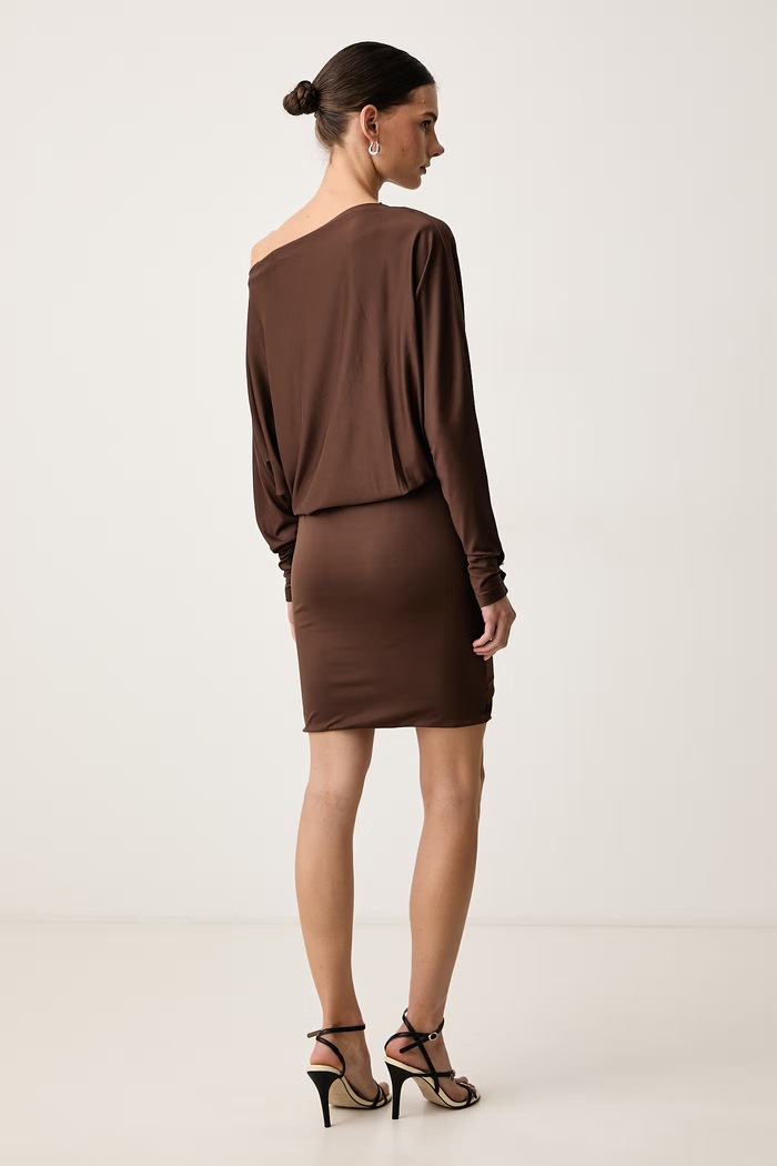 Odzież Guess Sukienka CAMRYN W6BK57.K6423 brązowy