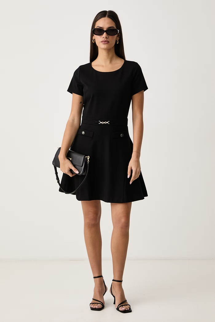 Guess Φόρεμα flared με βισκόζη WANDA W6BK38.K6210 μαύρο AW26