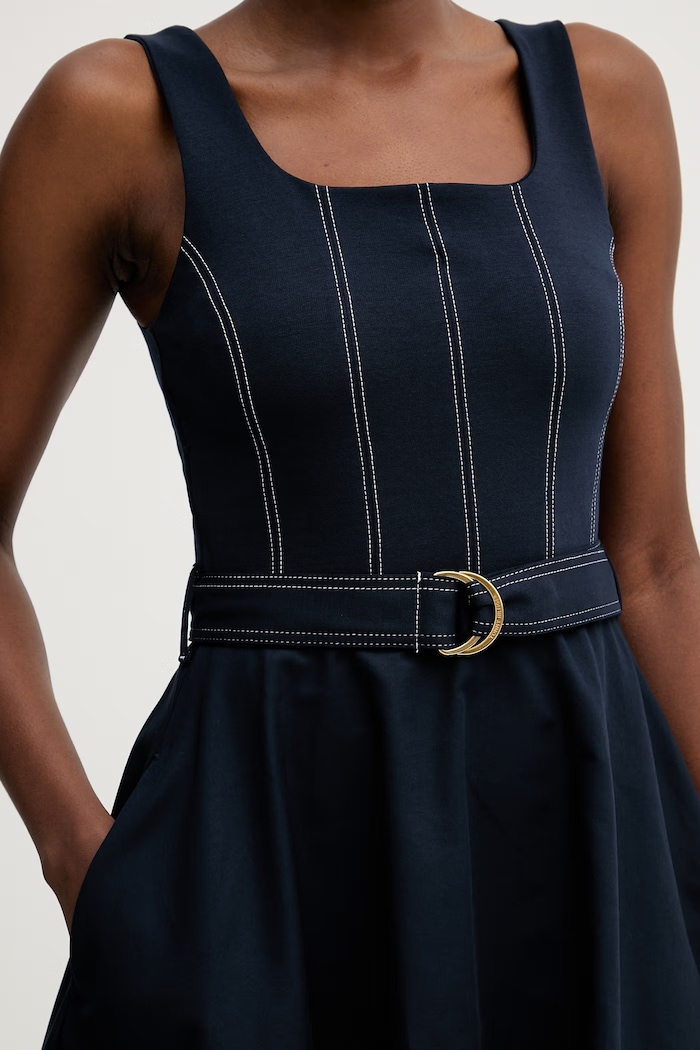 Tommy Hilfiger šaty s rozšíreným strihom s bavlnou WW0WW51147 tmavomodrá