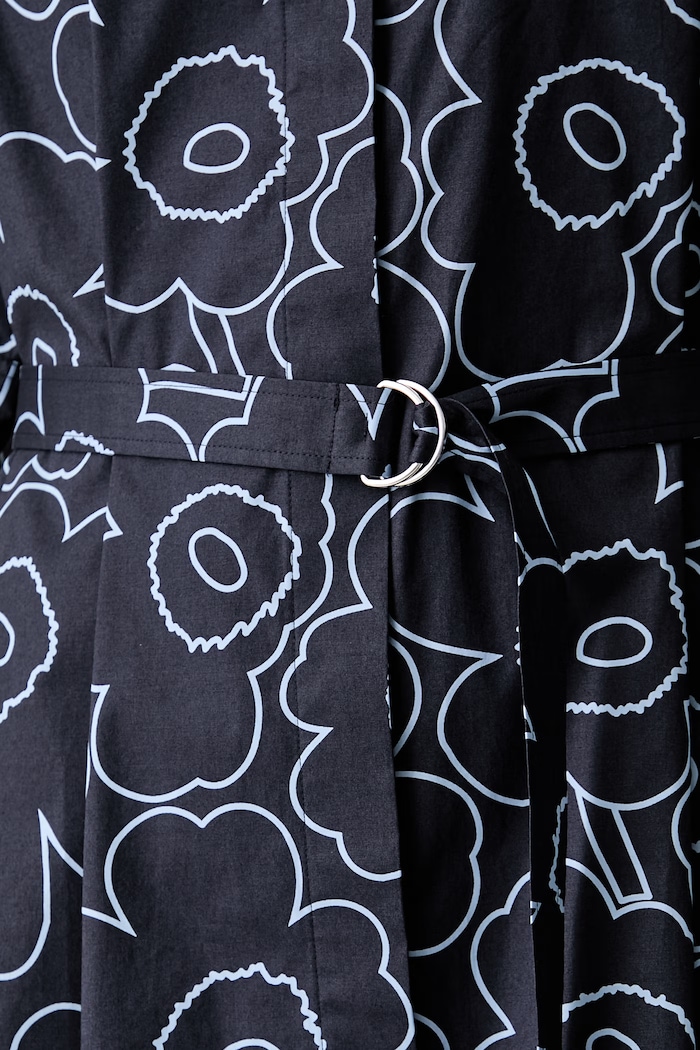 Marimekko sukienka bawełniana z elastanem 095994 granatowy