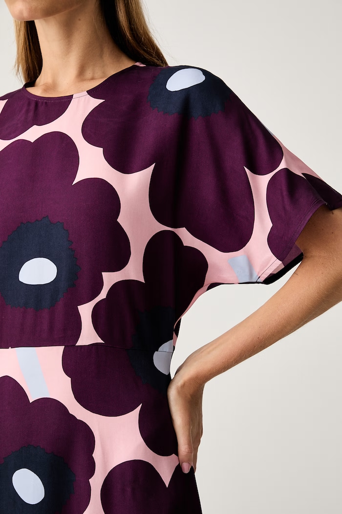 Marimekko obleka A-kroja z lyocellom 095989 vijolična