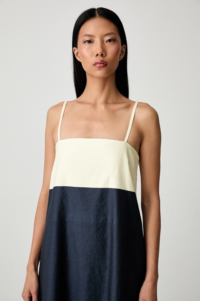Marimekko sukienka letnia z bawełną granatowy 095972