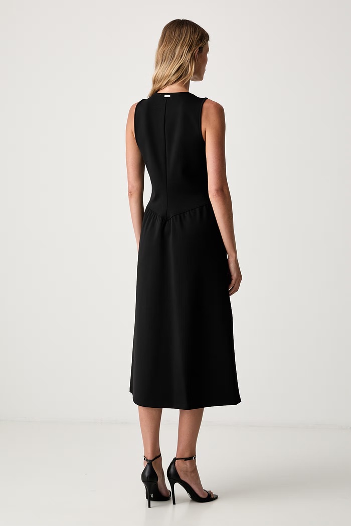 Odjeća Calvin Klein haljina A-kroja LV044G207G crna