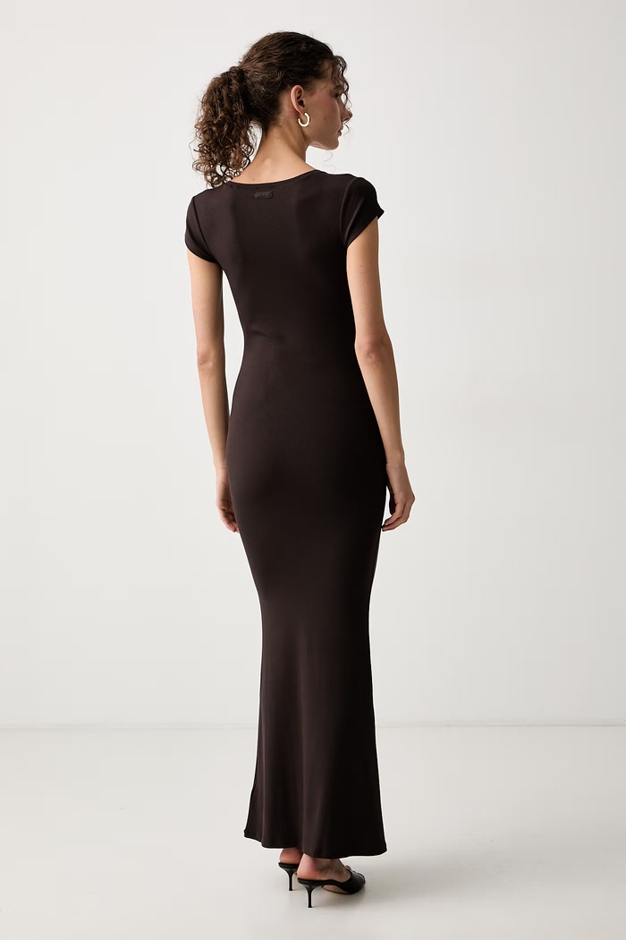 Oblačila Guess Obleka z modalom V6YK06.K4696 rjava