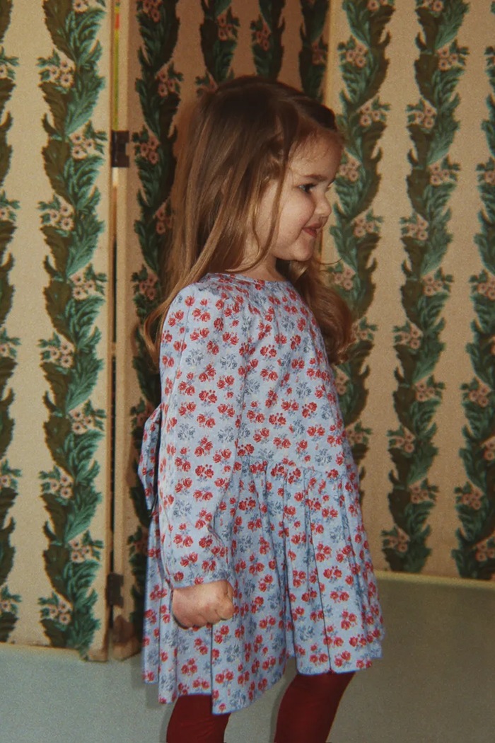 Konges Sløjd Sukienka bawełniana AVI LS BOW DRESS GOTS KS106368.9BY2