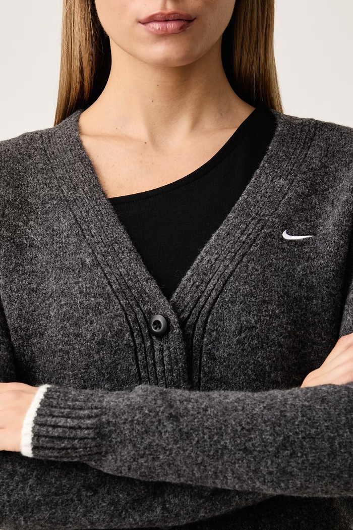 Kardigan za žene s dodatkom vune Chill Knit Nike Sportswear IM5513.032 siva