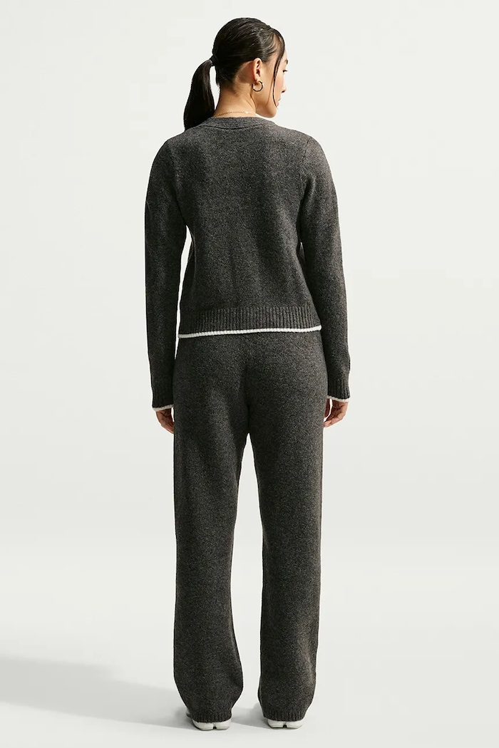 Nike Sportswear Kardigan damski z dodatkiem wełny Chill Knit IM5513.032 czarny AW26