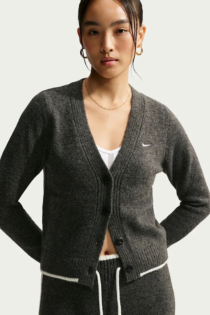 Odzież Nike Sportswear Kardigan damski z dodatkiem wełny Chill Knit IM5513.032 czarny