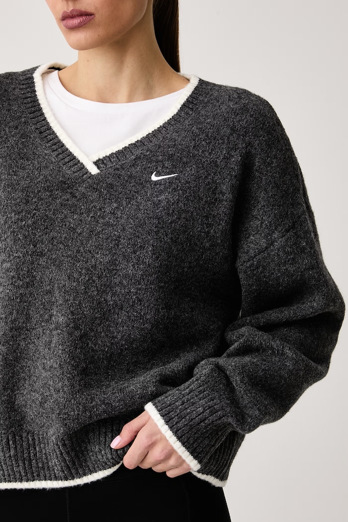 Sweter damski z dodatkiem wełny Chill Knit Nike Sportswear IM5515.032 szary