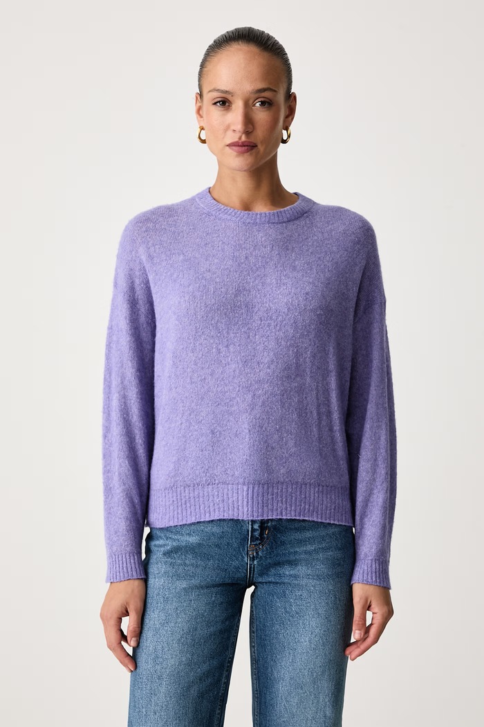 American Vintage Sweter damski z dodatkiem wełny fioletowy OUI18A