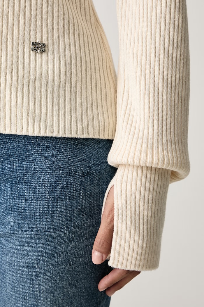 GANNI Ribbed Frill sweter z wełną merino damski A1040528