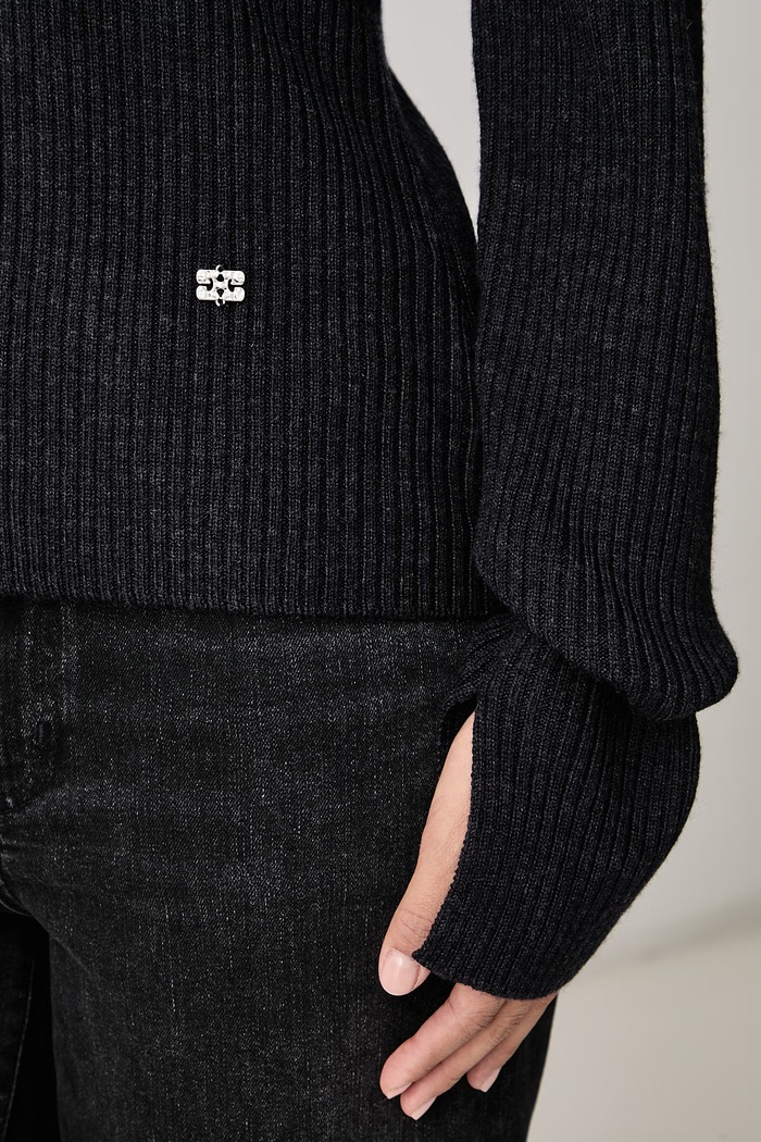 GANNI Ribbed Frill sweter z wełną merino damski A1040528