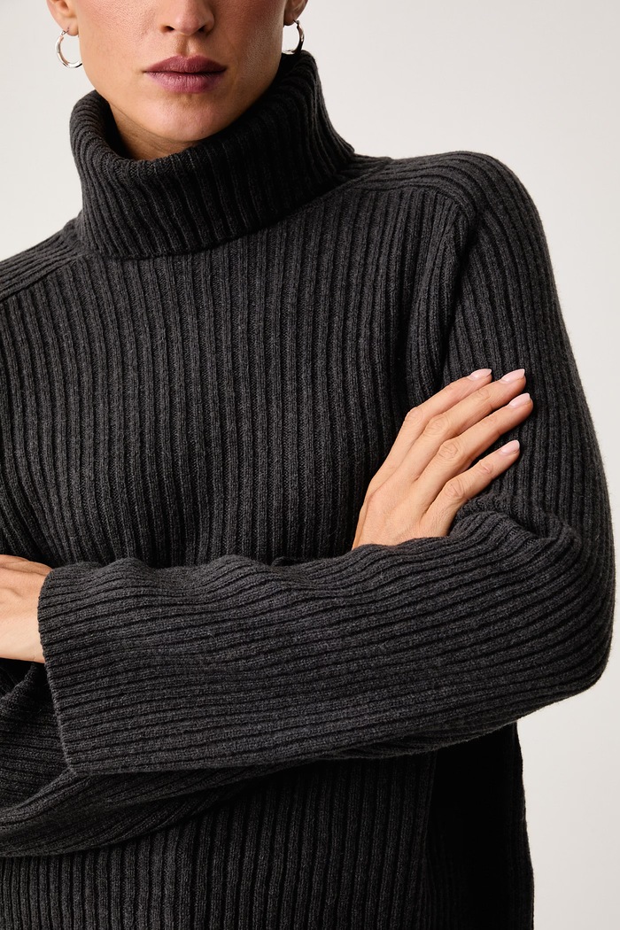 Sweter damski z wełną Marc O'Polo 5000010364 szary