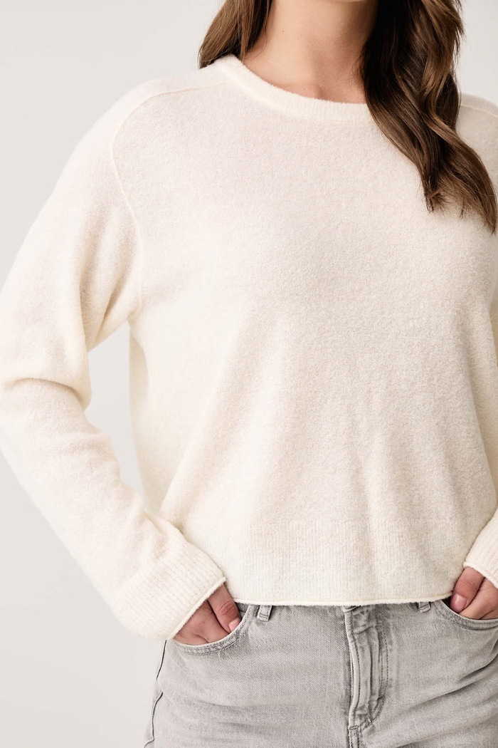 Sweter damski z wełną Marc O'Polo 5000012089 beżowy
