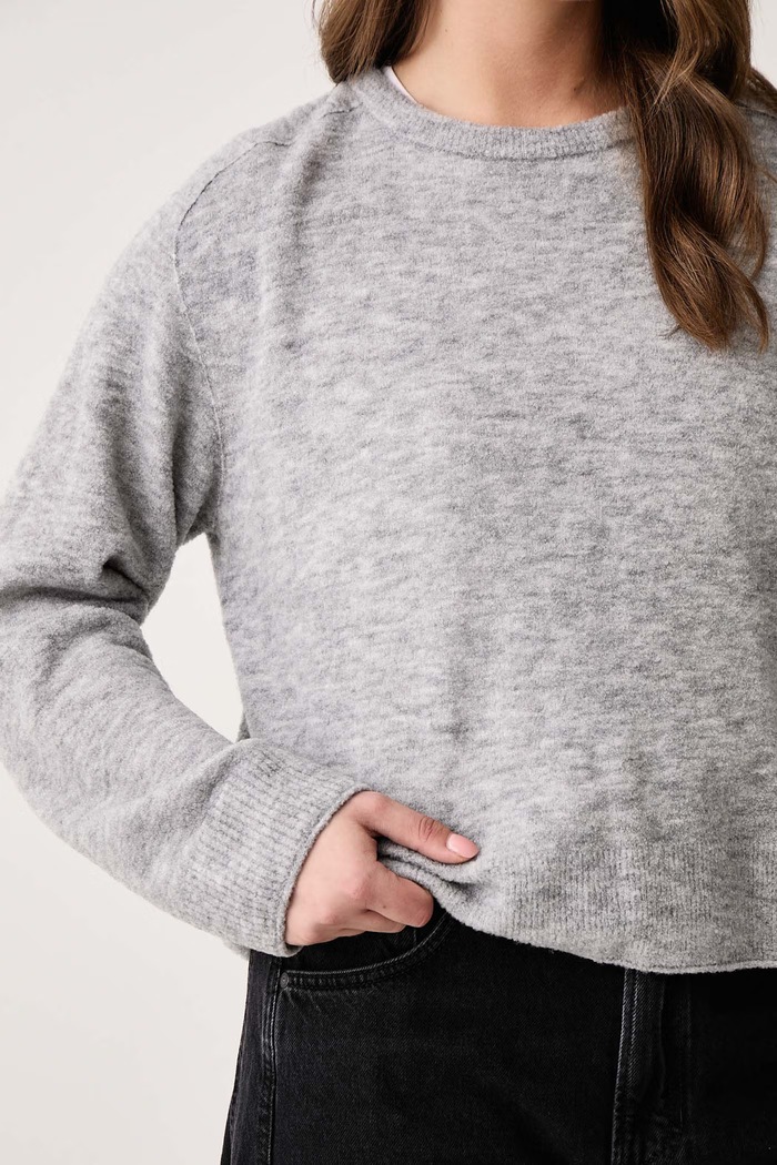 Sweter damski z wełną Marc O'Polo 5000012089 szary