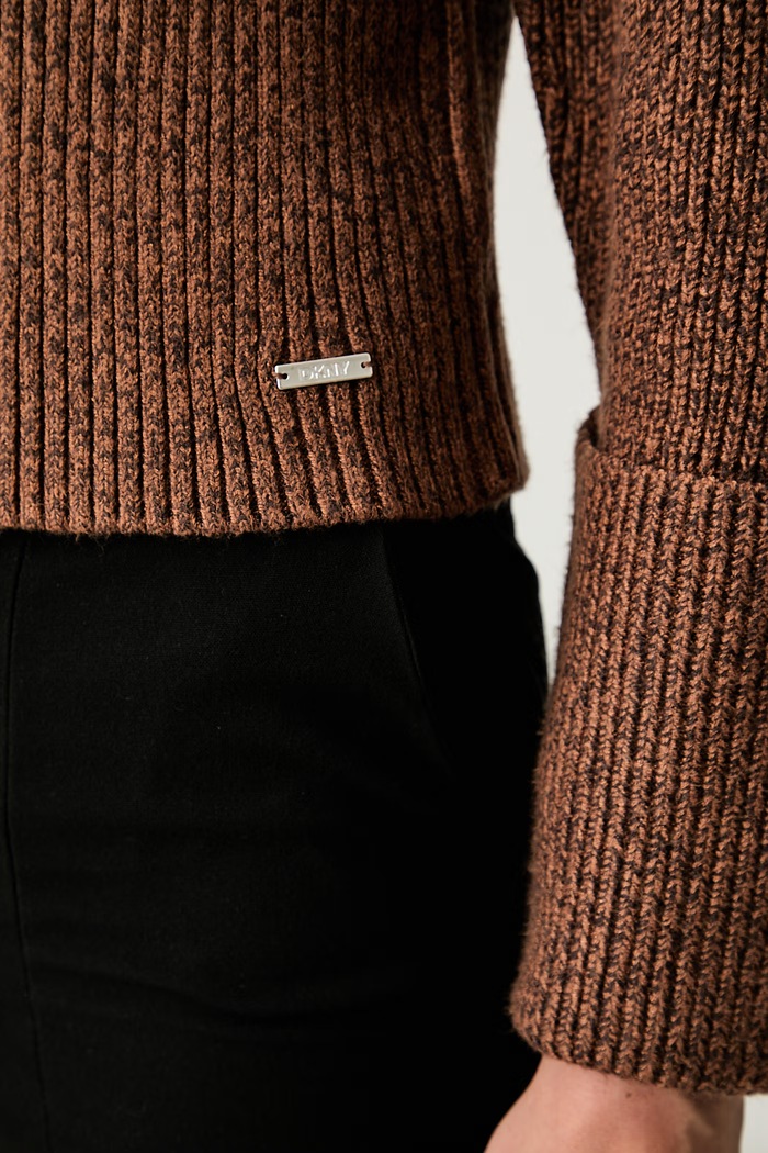 DKNY sweter damski z wiskozą DJ6R0820 brązowy