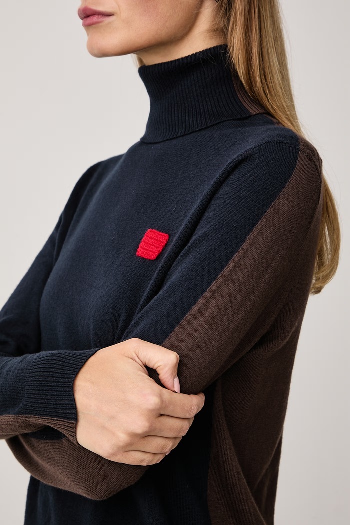 Sweter damski z dodatkiem kaszmiru QUADRO Max&Co. 2626366023200 granatowy