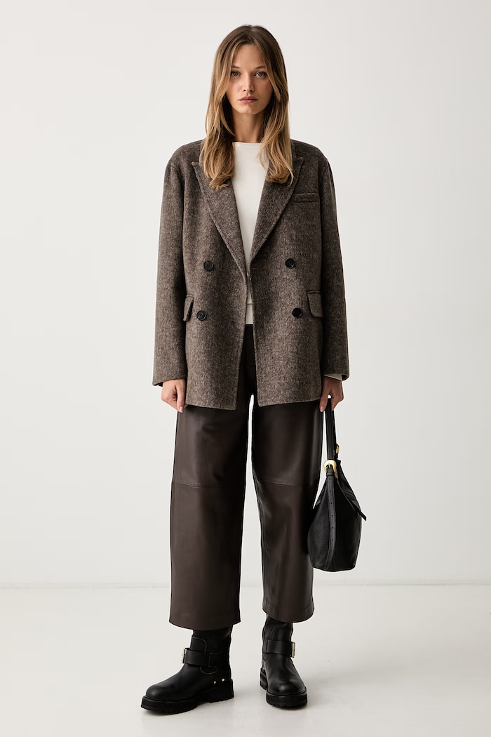 ViCOLO sweter damski z wiskozą 2AC2056 beżowy AW26