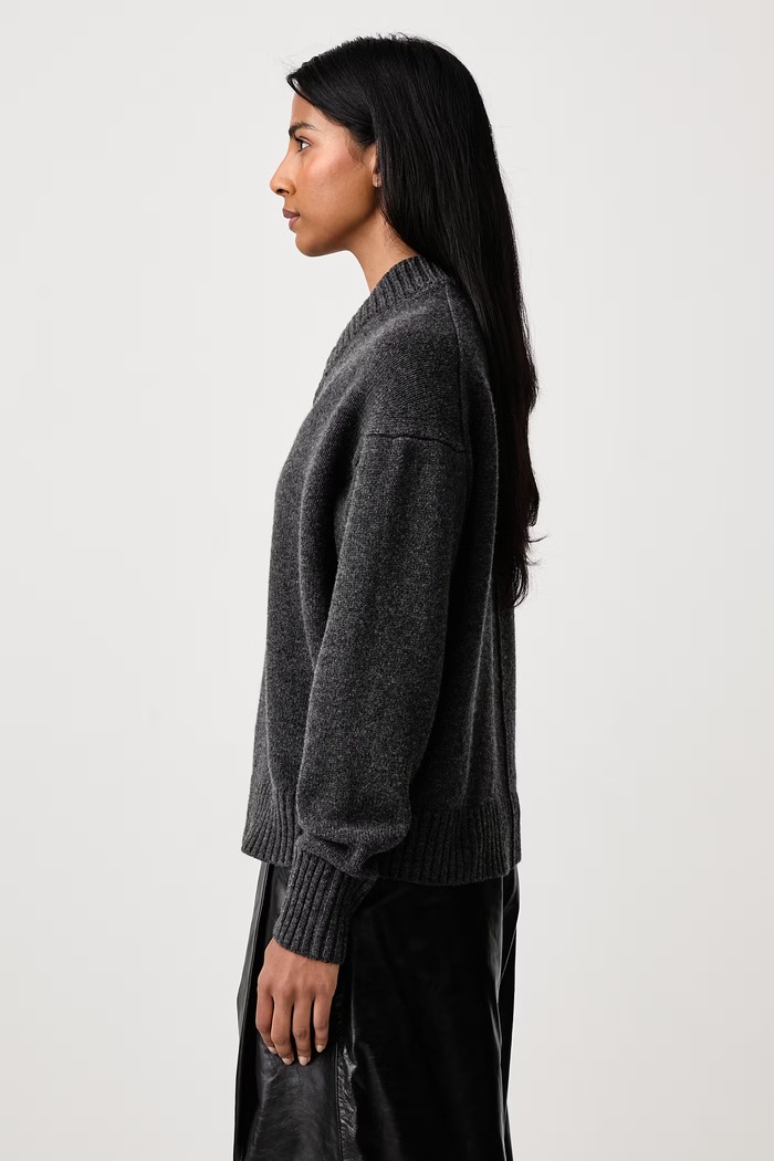 Pulover za žene od merino vune JULIE Soeur PUL1447JULIE siva