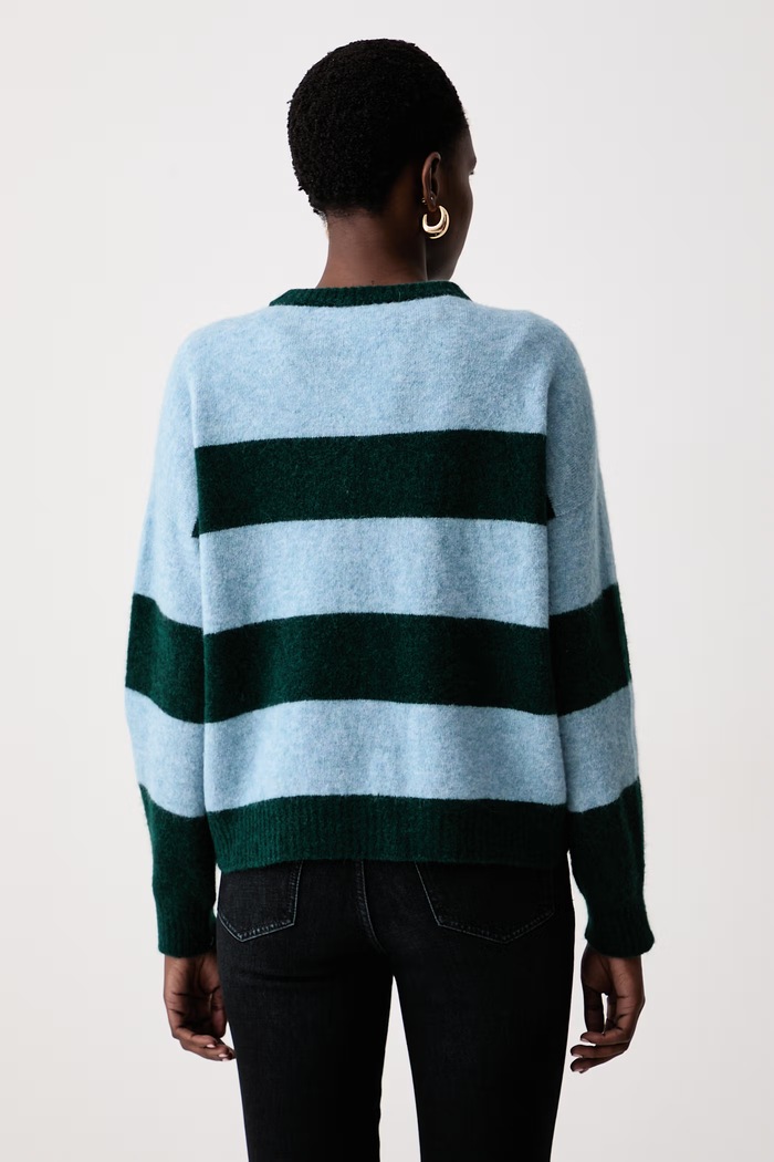 Odzież Weekend Max Mara Sweter damski z dodatkiem wełny WKDTUONO 2625366152600 niebieski