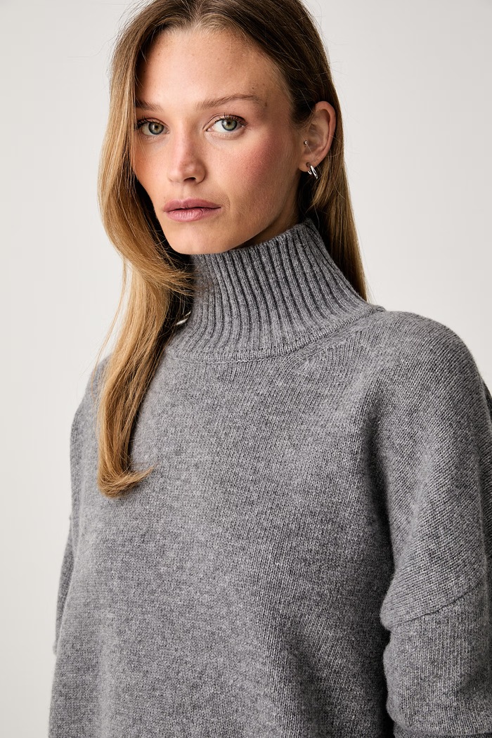 Weekend Max Mara półgolf damski wełniany WKDBORGIA szary 2625366142600