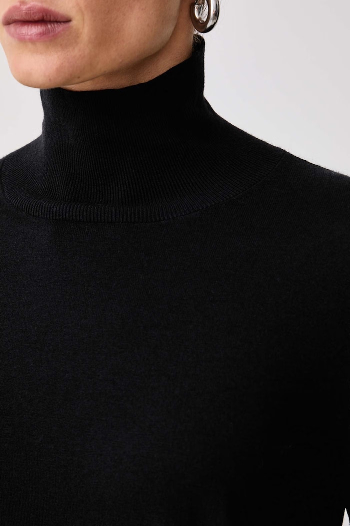 Rolák dámský s příměsí hedvábí WKDKIKU Weekend Max Mara černá 2625366092600