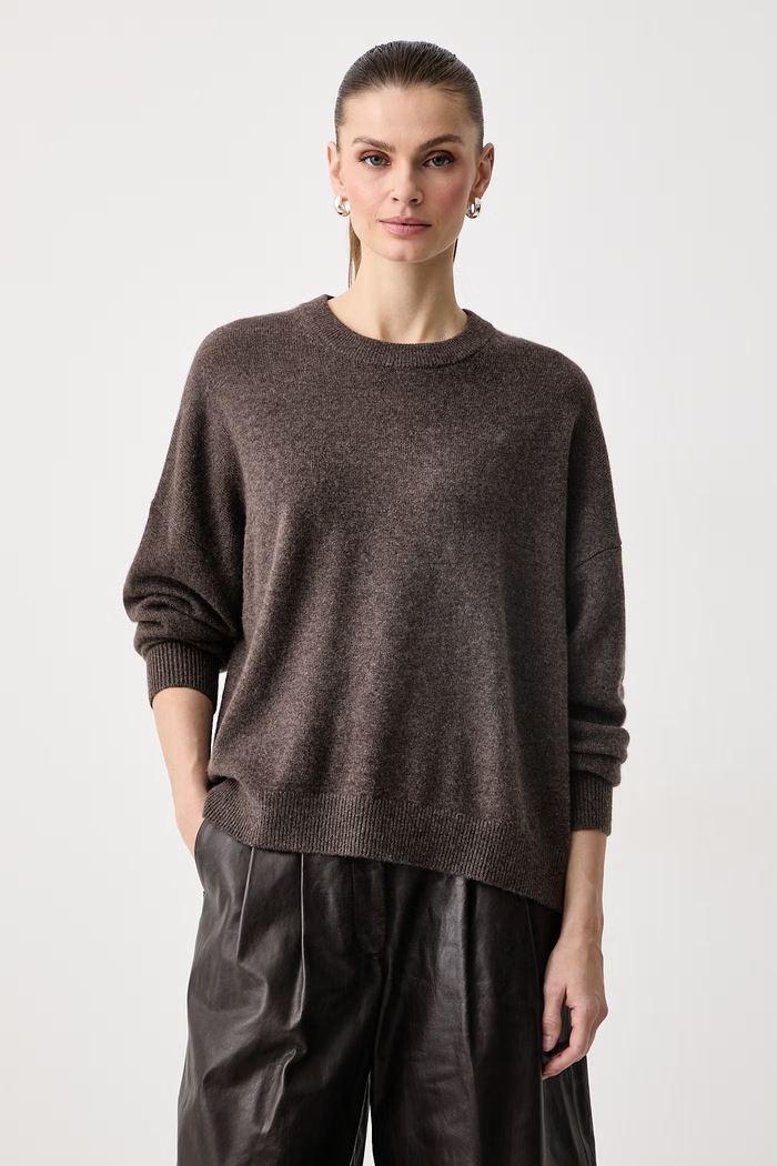 Weekend Max Mara Пуловер дамски от кашмир WKDDETTO кафяв 2625366022600