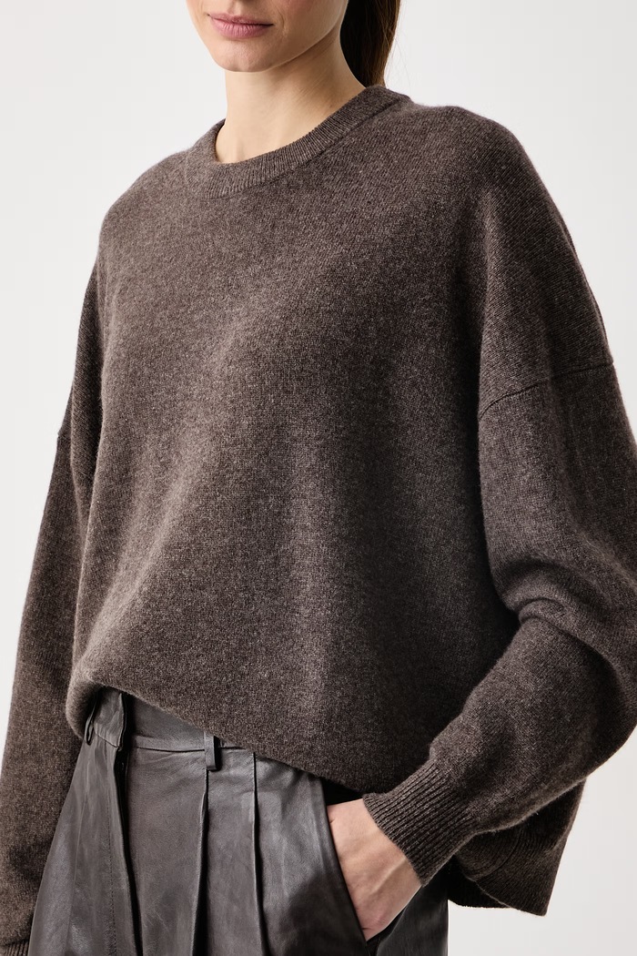 Пуловер дамски от кашмир WKDDETTO Weekend Max Mara 2625366022600 кафяв